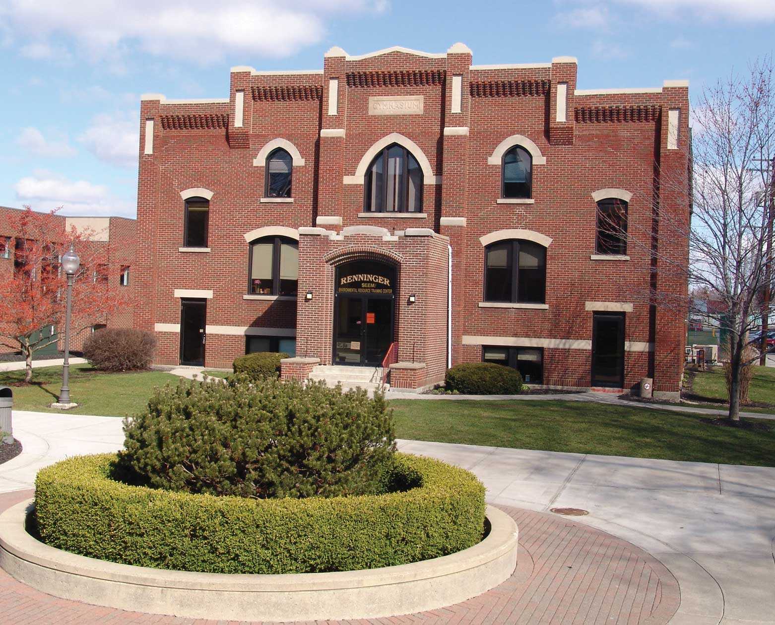 Renninger_Ext.jpg